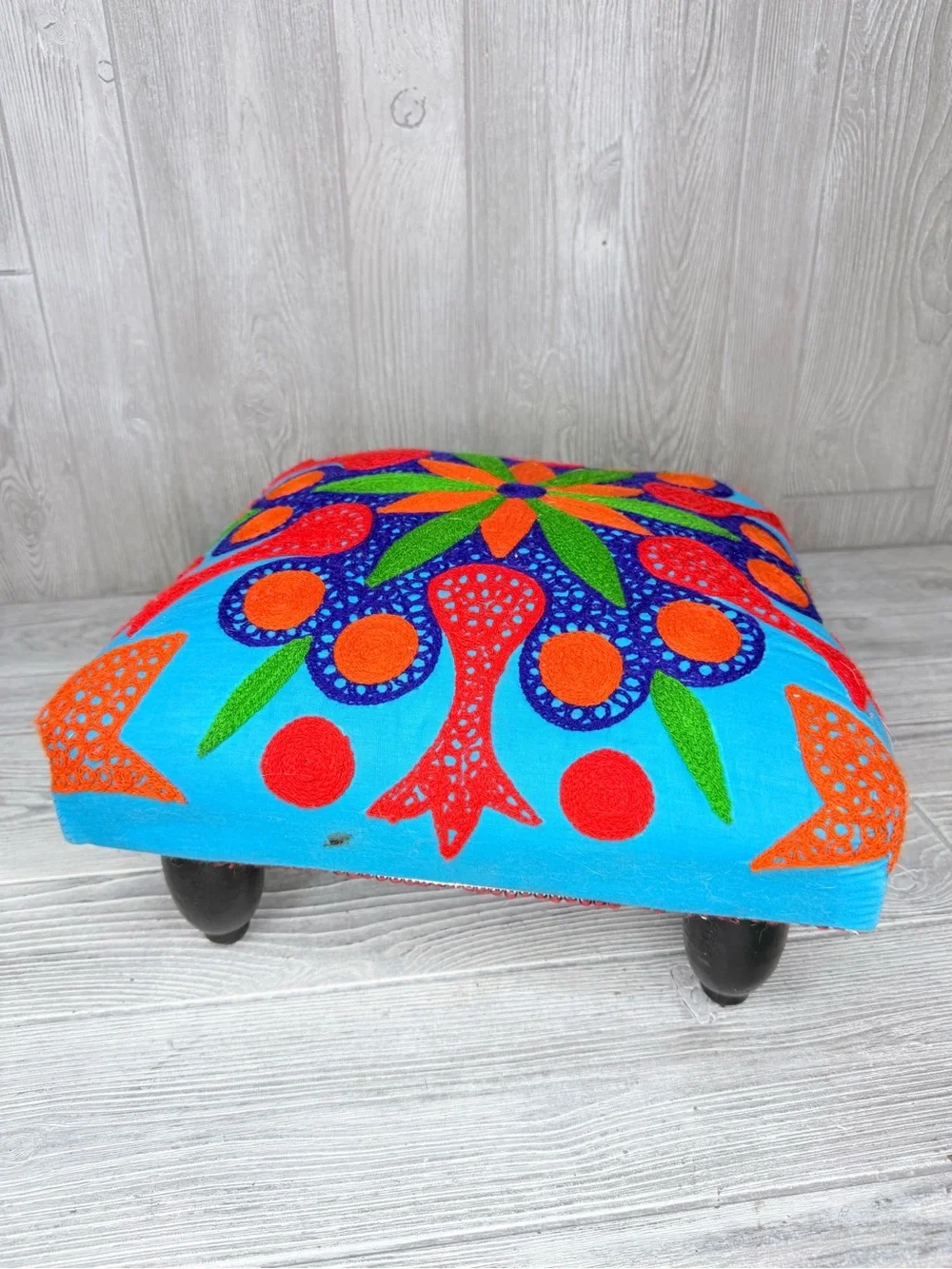 Pier 1 Mystic Mandala Foot Stool cloth embroidered top seating ottoman